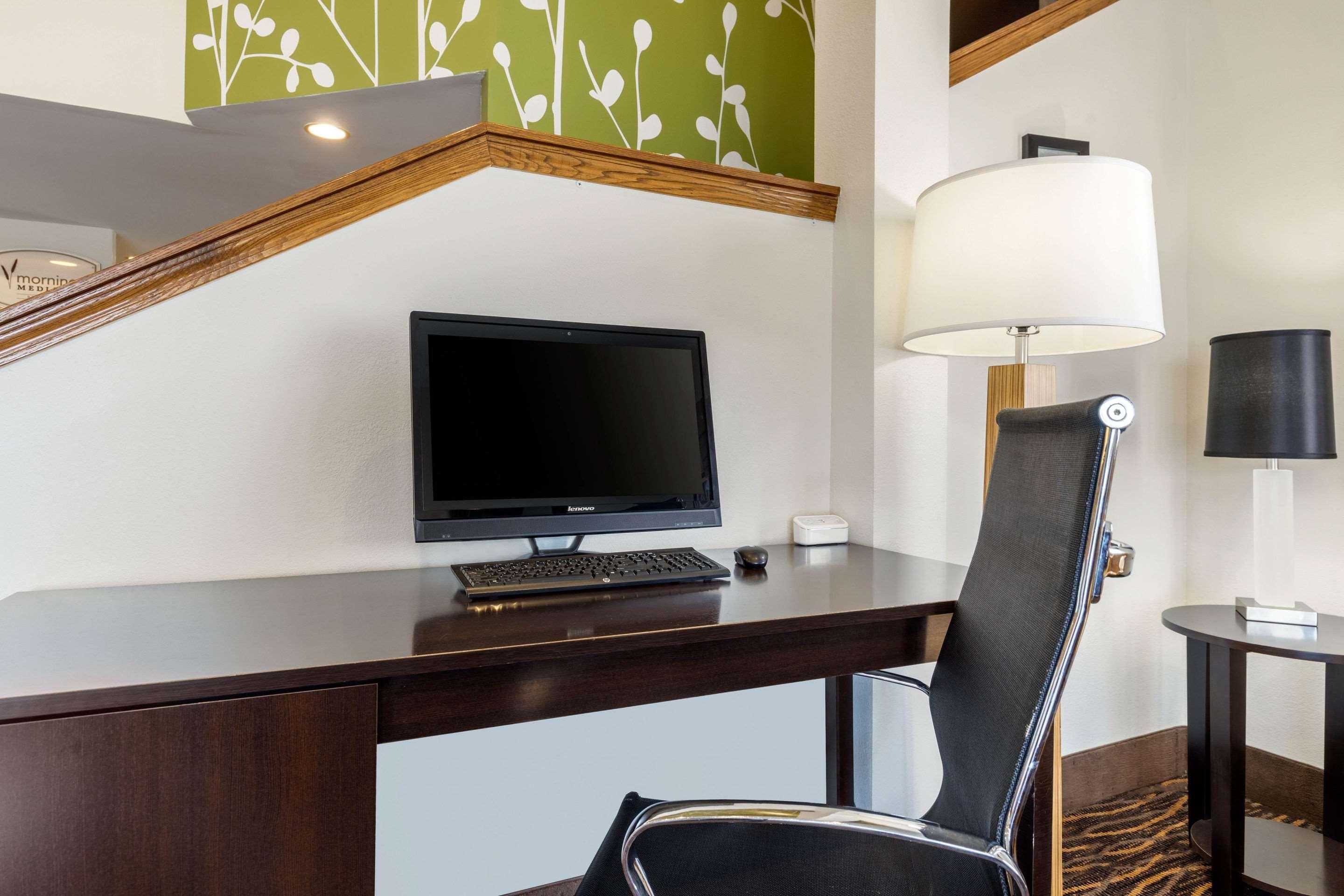 Locanda Sleep Near Great Lakes Naval Base Lake Bluff