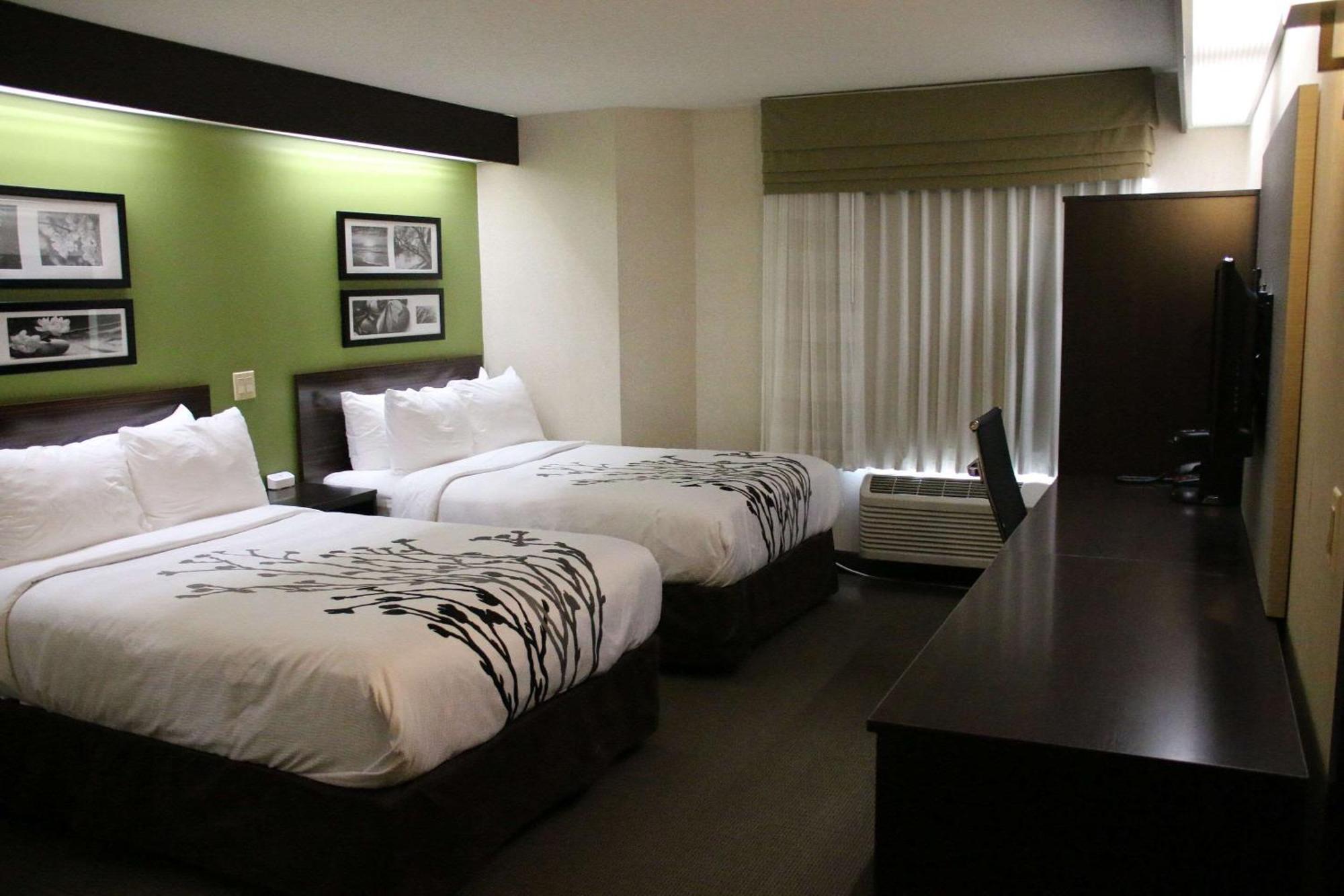 Sleep Near Great Lakes Naval Base Locanda Lake Bluff